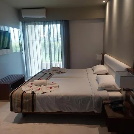 Hotel Eleftheria 3*