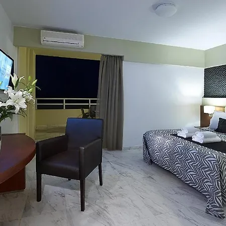 Hotel Eleftheria 3*