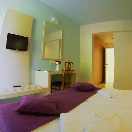 Eleftheria 3* Agia Marina (Crete)
